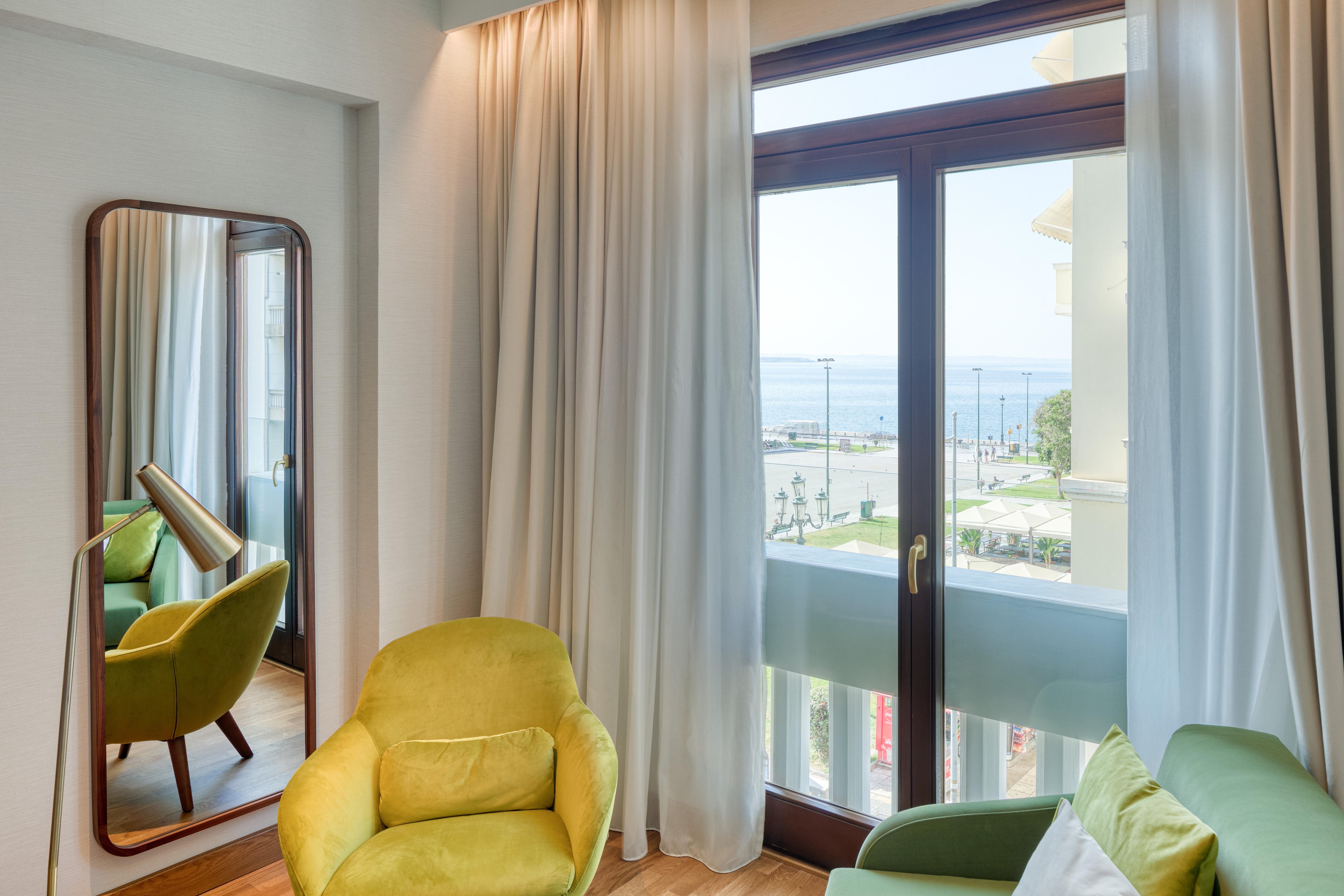 Electra Palace Thessaloníki Luaran gambar A room at the hotel